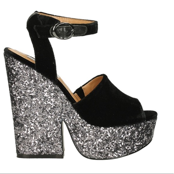 Leather Peep Toe Ski High Platform Sandal - Picture 7 of 8